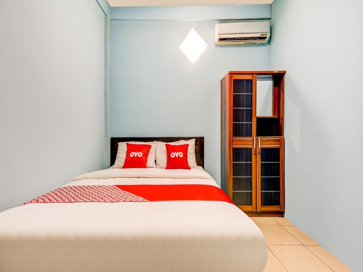 Oyo 90051 Guest House פראנגטריטיס מראה חיצוני תמונה