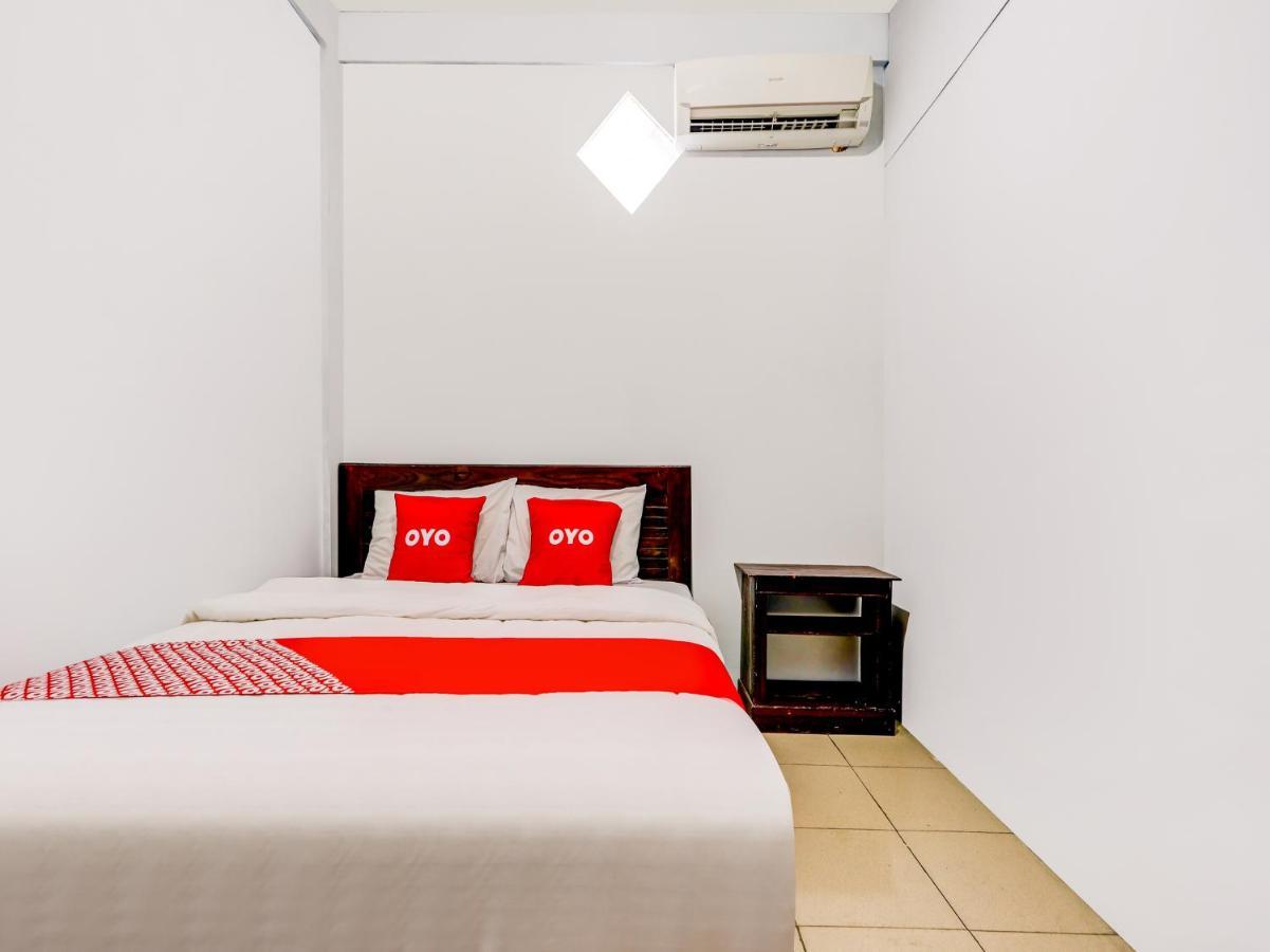 Oyo 90051 Guest House פראנגטריטיס מראה חיצוני תמונה