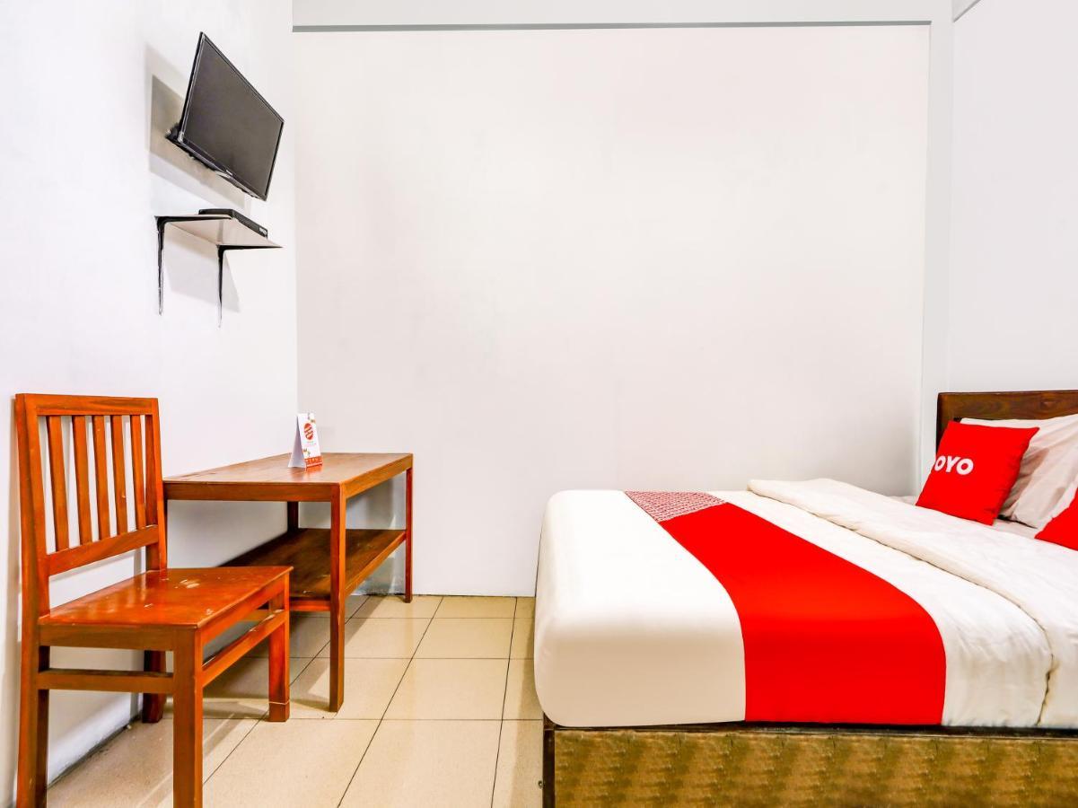 Oyo 90051 Guest House פראנגטריטיס מראה חיצוני תמונה