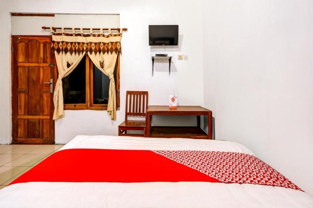 Oyo 90051 Guest House פראנגטריטיס מראה חיצוני תמונה